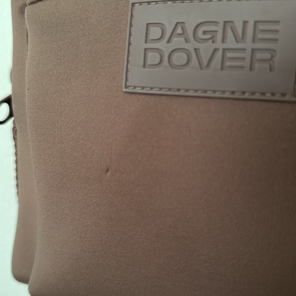 Micah Crossbody - Picture 3 of 9